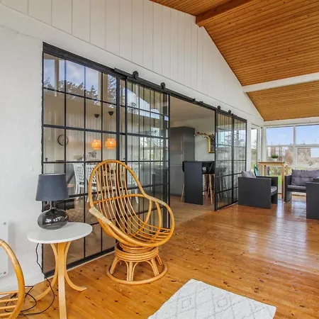 Skyler - 400m From The Sea By Interhome